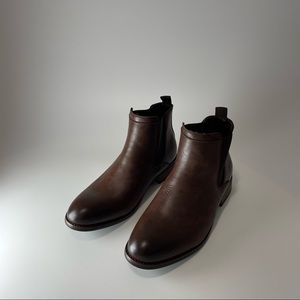 VANCE |  Landon Chelsea Boot 9